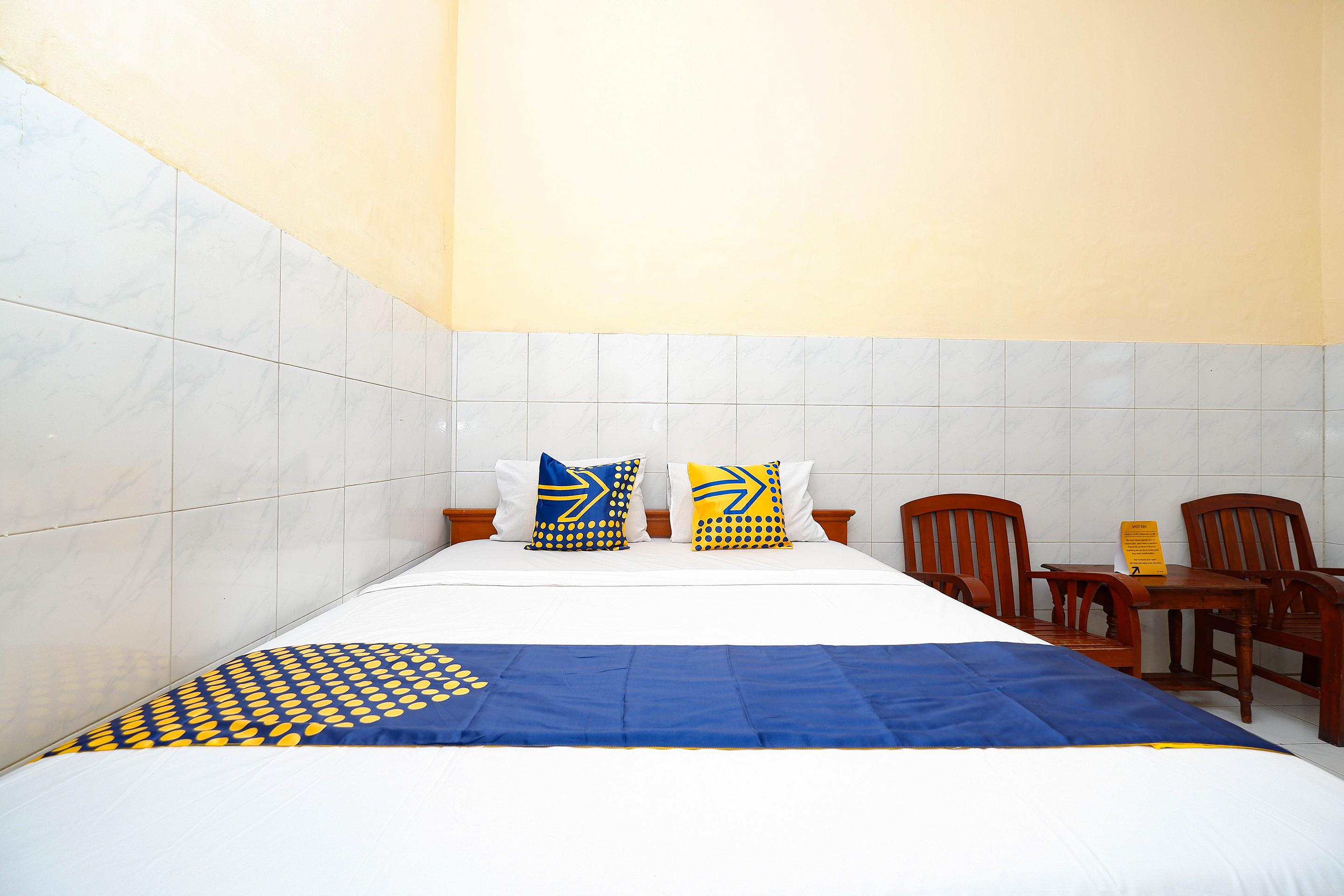 Spot On 2011 Hotel Mekar Sari Surakarta  Exterior photo
