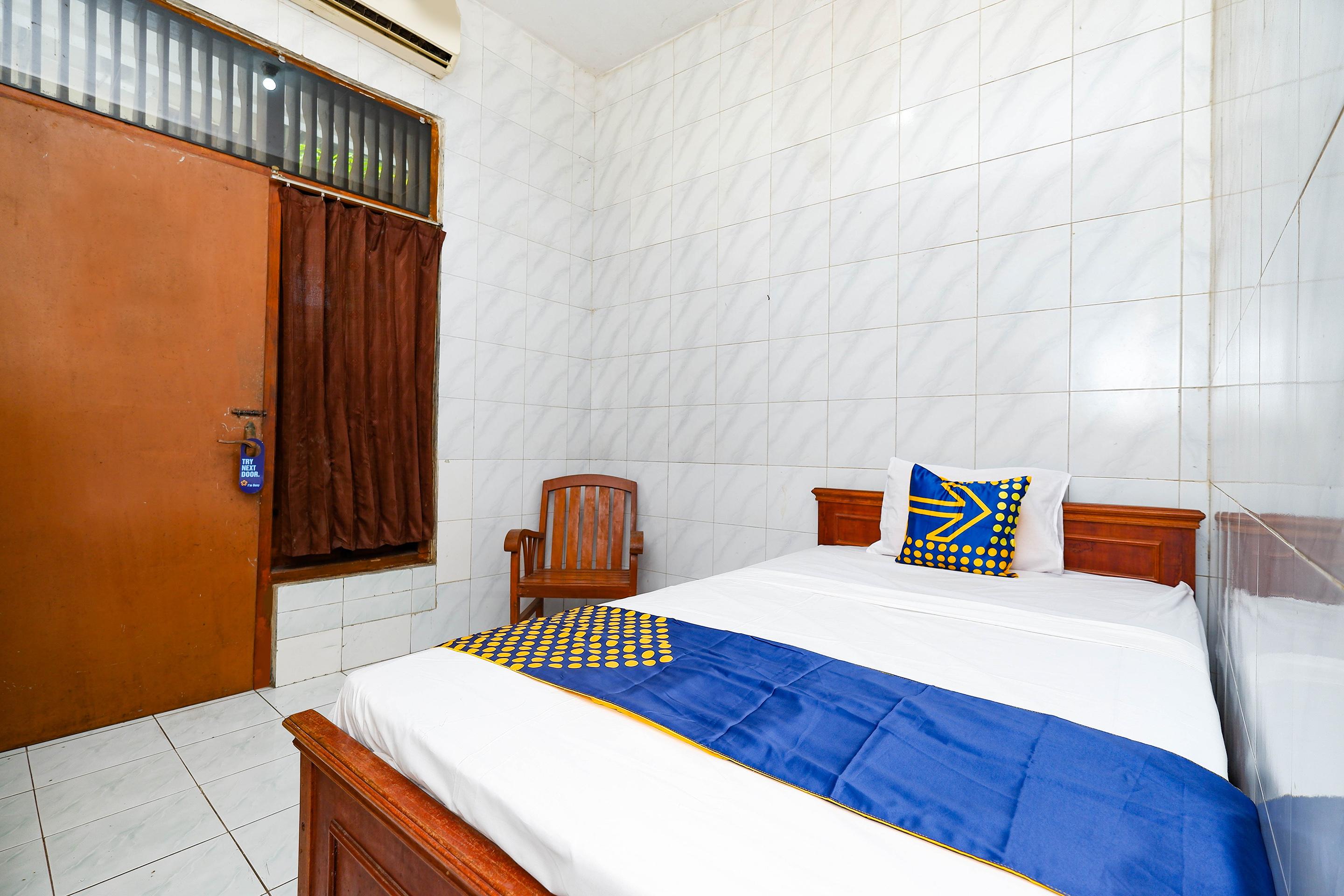 Spot On 2011 Hotel Mekar Sari Surakarta  Exterior photo