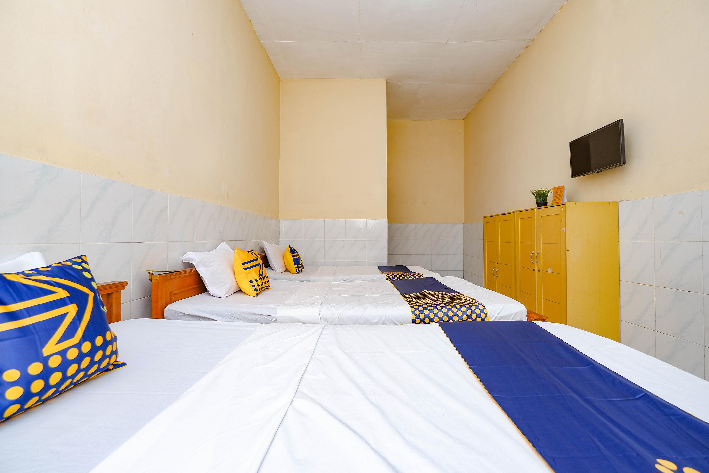 Spot On 2011 Hotel Mekar Sari Surakarta  Exterior photo
